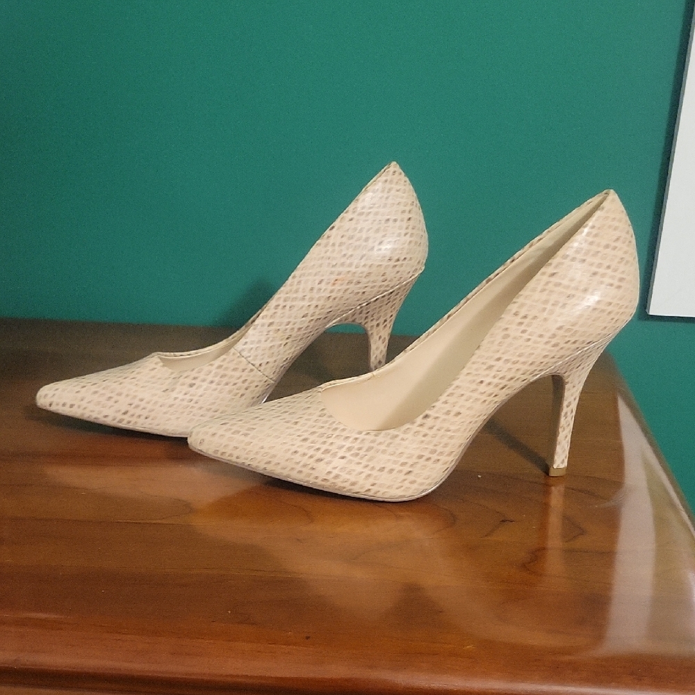 NINE WEST pumps, 8, tan snake print